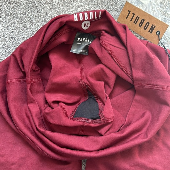 NOBULL High-Rise Matte Tight 21" Cabernet size M - Picture 4 of 4